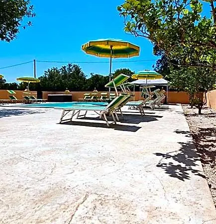 Lejlighedshotel La Fontana Dei Desideri 3*