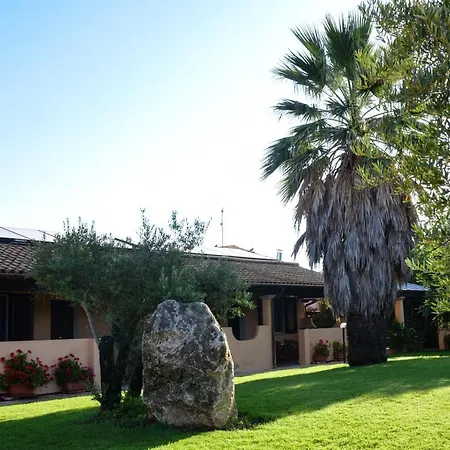 Lägenhetshotell La Fontana Dei Desideri 3*